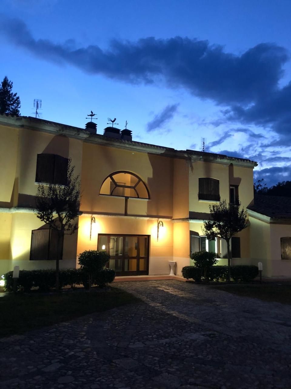 Borgo Villa Maria Monticchio  Exterior photo